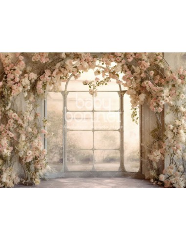Fenêtre avec des roses (fond de studio)