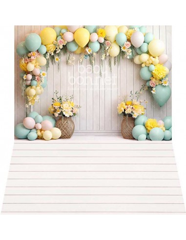 Grinalda de flores e balões de Páscoa (fundo fotográfico - parede e chão)